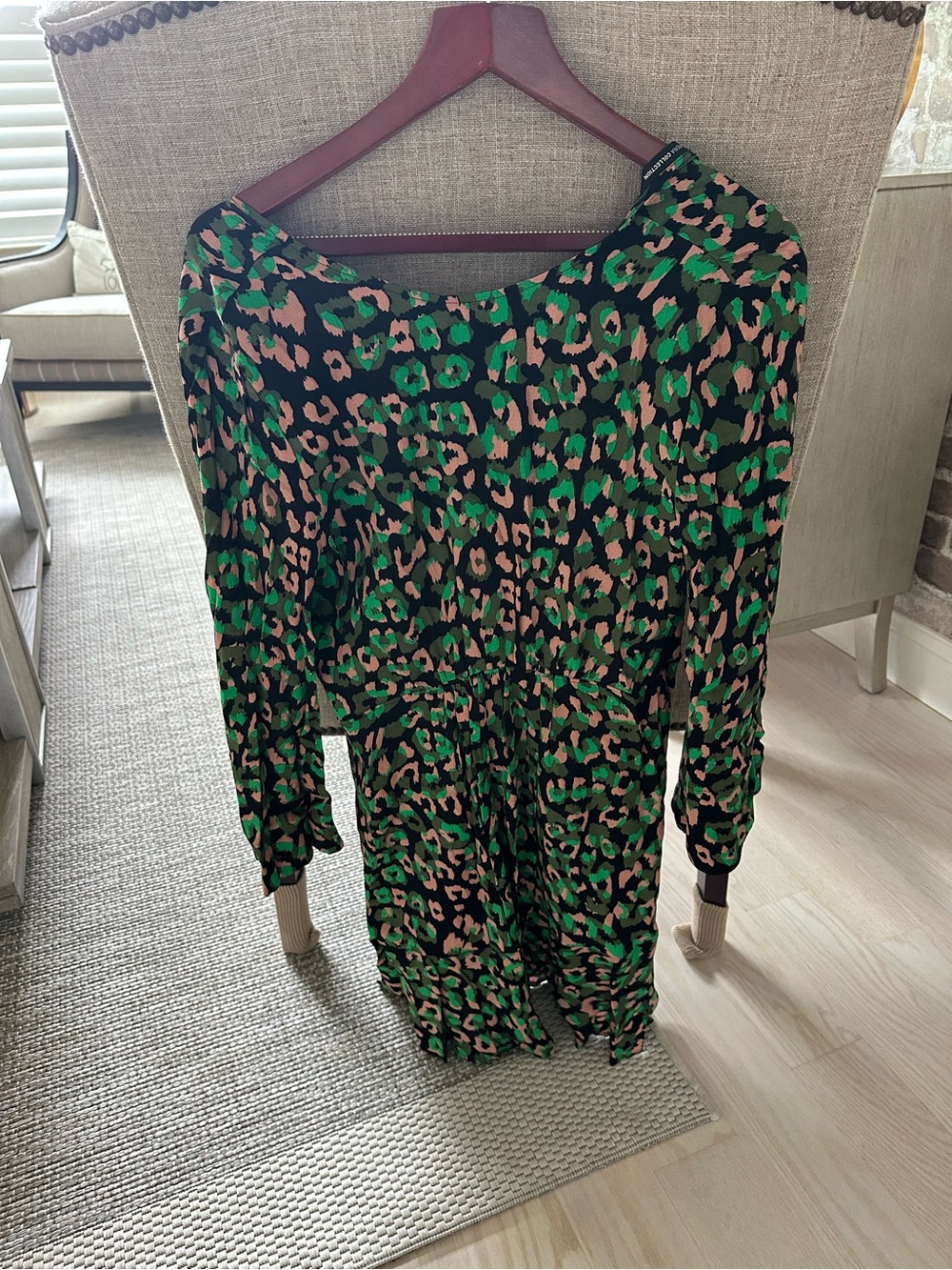 SFERRA Green and Black Leopard-Print Long Sleeve Dress